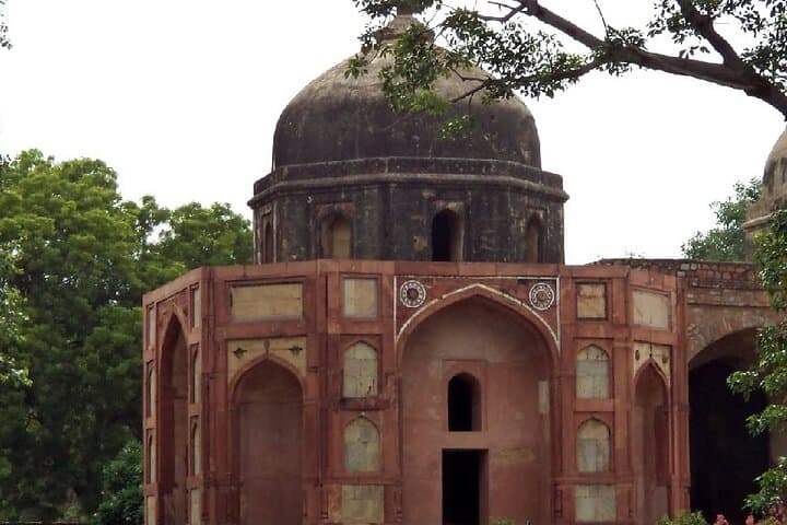 Morning Private History Walk at Humayun's Tomb with Breakfast photo 4