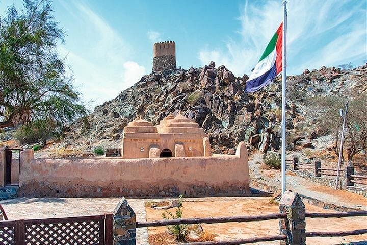 Fujairah East Coast Tour: Sheikh Zayed Mosque, Fort & Khorfakkan Beach photo 4