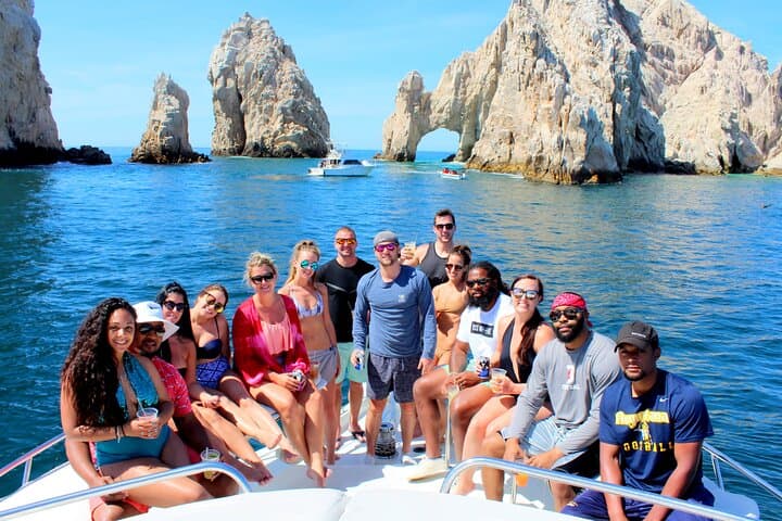 Private 2-Hour Sailing to El Arco: Cabo San Lucas Arch & Sea Lion Colony photo 2