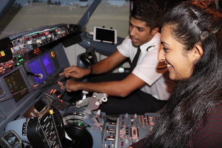 Take the Captain's Seat: Boeing 737 Flight Simulator Experience in Singapore photo 4