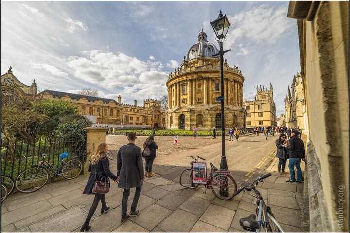 Oxford Self-Guided Walking Tour: University, Architecture & Traditions photo 6