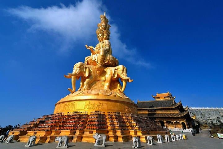 3-Day Emei Mountain & Leshan Giant Buddha Private Tour — Jinding, Baoguo & Cultural Highlights photo 4