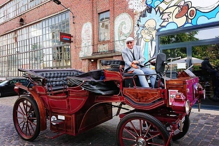 Leipzig Electric Carriage City Tour — 60-Minute Sustainable Guided Sightseeing photo 4