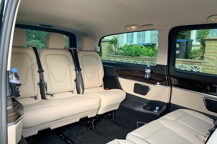 Executive Chauffeur Transfer from London to Gatwick — Private Car & Meet-and-Greet photo 3