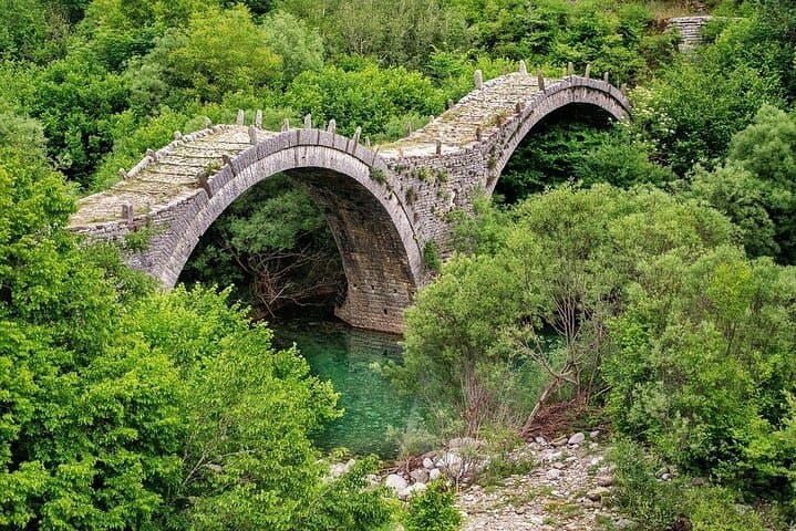 6-Day Greek Highlands Tour: Vikos Gorge, Meteora, Delphi & Coastal Castles