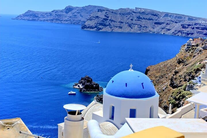 5-Day Syros, Mykonos & Santorini Islands Hopping Tour — Greek Islands Itinerary photo 2