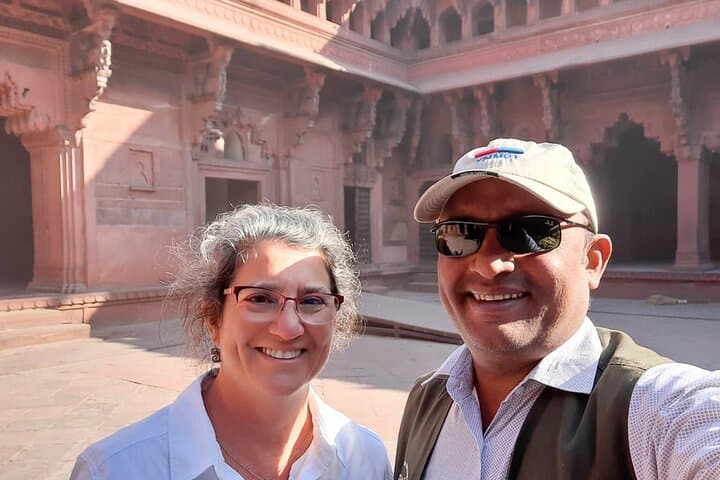 3-Day Golden Triangle from Kolkata: Sunrise at the Taj, Agra Fort & Jaipur Highlights