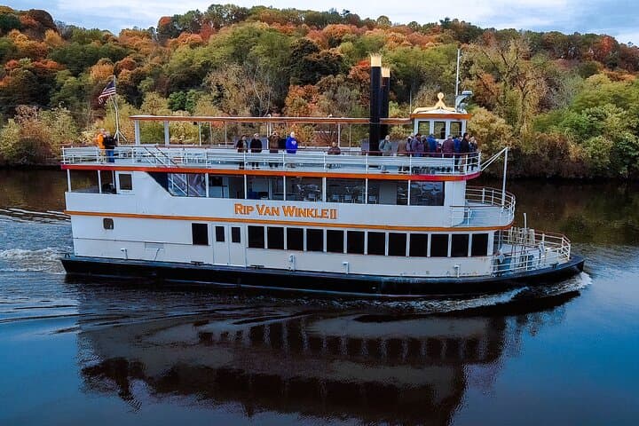 Hudson River Sightseeing Cruise from Kingston — 90-Minute Rip Van Winkle II Tour photo 2