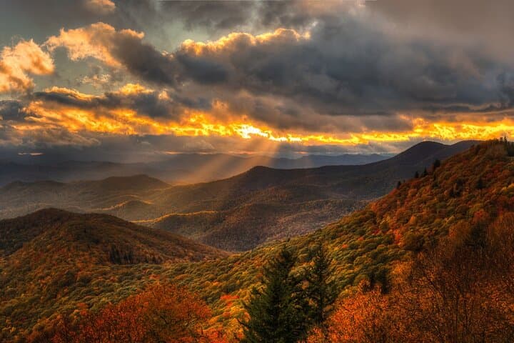 Blue Ridge Parkway Scenic Driving Tour from Asheville — Views, Hikes, and Naturalist Guide photo 6