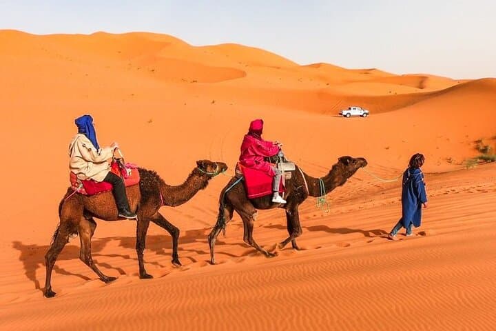 Overnight Camel Trek in Merzouga: Erg Chebbi Desert Camp & Sunset Ride
