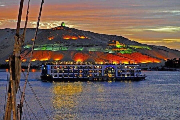 7-Night Egypt Highlights: Cairo, Nile Cruise, Abu Simbel & Luxor Hot-Air Balloon photo 1