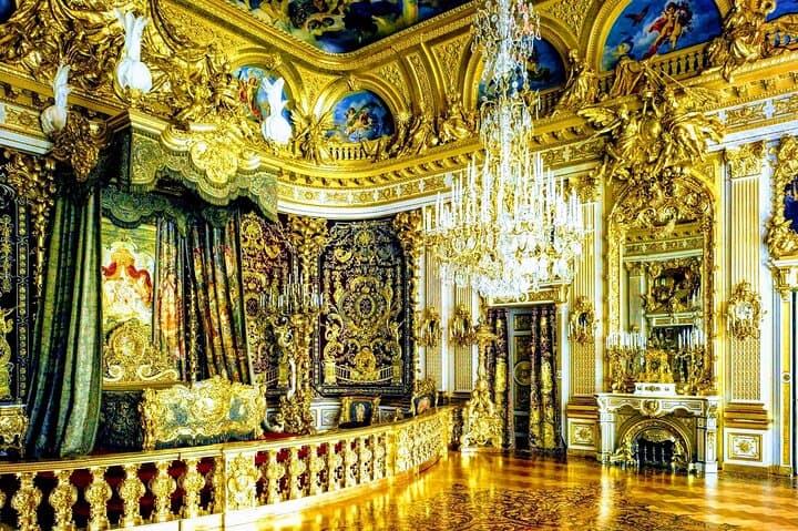 Uncrowded Palaces: Private Day Tour to Linderhof & Herrenchiemsee from Munich photo 4