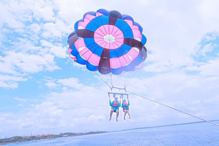 Bali Parasailing Adventure: Soar Over Kuta's Indian Ocean photo 5