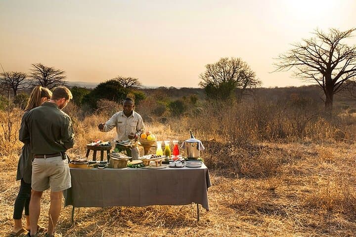 5-Day Masai Mara, Lake Nakuru & Lake Naivasha Safari — Big Five, Flamingos & Birding