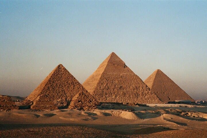 Private Cairo Day Tour from Sharm el Sheikh — Pyramids, Egyptian Museum & Khan el-Khalili photo 5