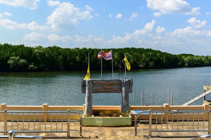 Kayak Ao Talen: Krabi Mangrove & Limestone Cliff Adventure photo 5