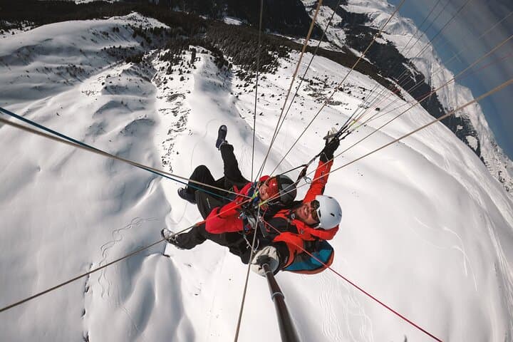 Jakobshorn Tandem Paragliding in Davos — Photos & Video Included photo 2