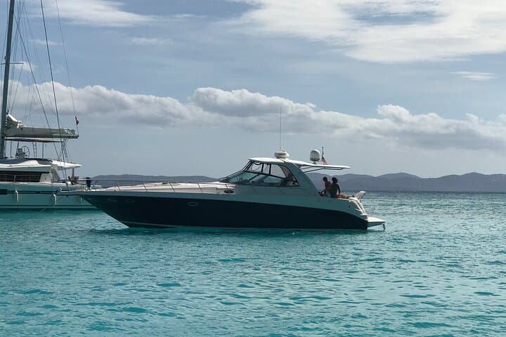 Full-Day Luxury Sea Ray Charter in the U.S. Virgin Islands photo 4