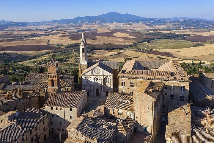 Val d'Orcia Wine Day Trip: Brunello, Pecorino & Hilltop Villages