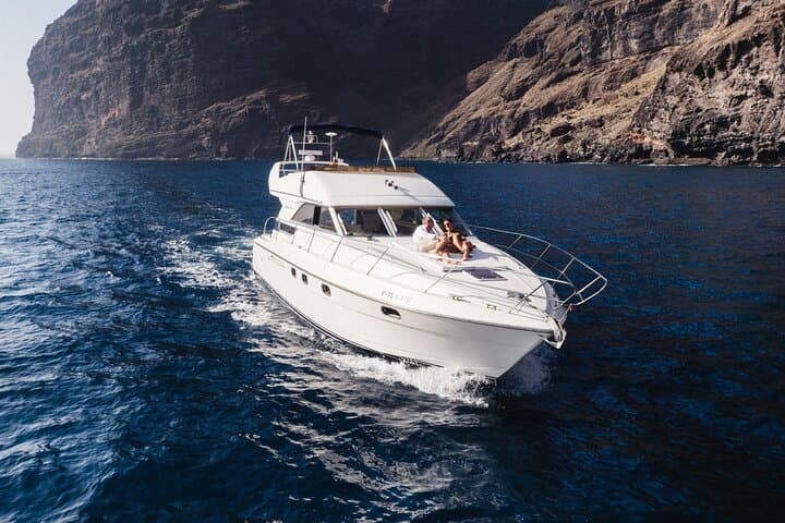 Private Royal Ocean Yacht Tour — Whale Watching, Snorkeling & Cliffs of Los Cristianos photo 4