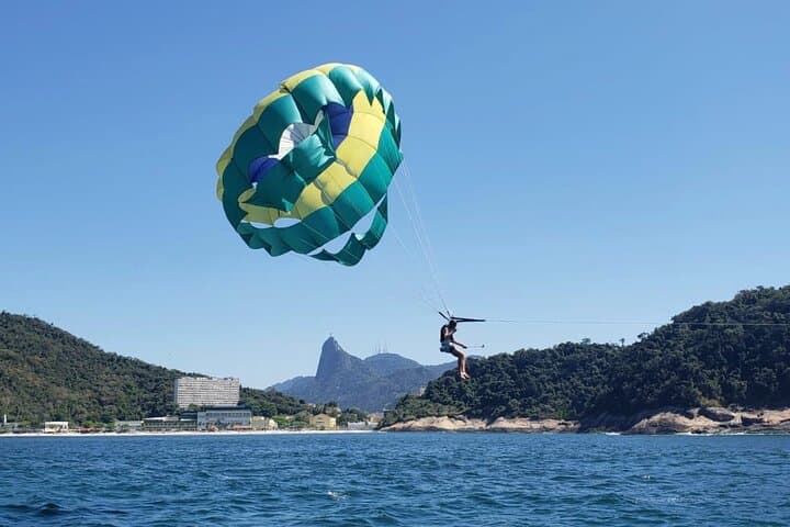 Parasailing Over Guanabara Bay: Rio de Janeiro Speedboat Adventure photo 3