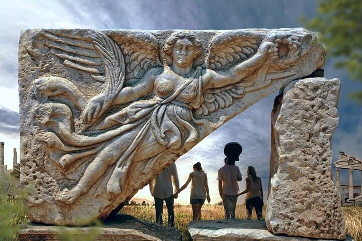 Private Ephesus Day Tour From Istanbul by Plane — Ephesus, House of the Virgin Mary & Şirince
