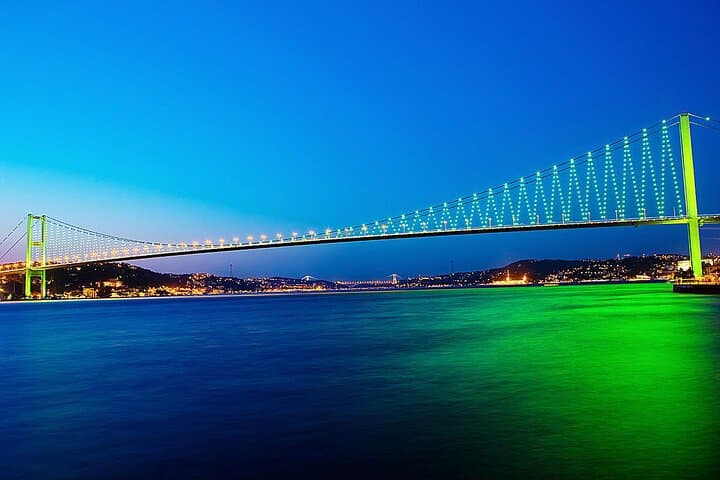 Evening Bosphorus Dinner Cruise: Istanbul Views, Live Music & Traditional Shows photo 5