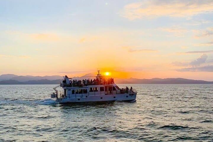 Full-Day Catamaran to Tortuga Island from Jaco: Snorkel, Beach & Bay Lunch photo 1