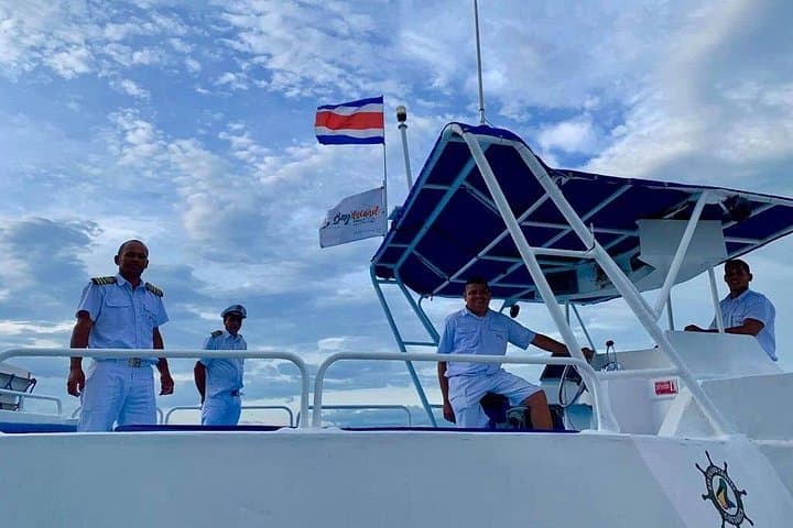 Full-Day Catamaran to Tortuga Island from Jaco: Snorkel, Beach & Bay Lunch photo 4