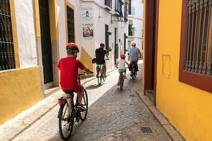 Explore Córdoba by Bike: Mezquita, Patios & Roman Bridge in 2 Hours photo 3