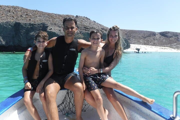 Espiritu Santo Island: Sea Lions, Snorkeling & Paddleboard Day Trip from La Paz