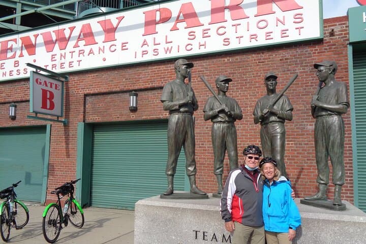 Explore Boston’s Historic Streets on a Comfort Hybrid City Bike photo 5