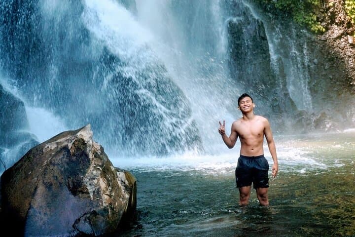 Full-Day Gitgit Waterfall & Ulun Danu Beratan Temple Tour — Bedugul Bali photo 3