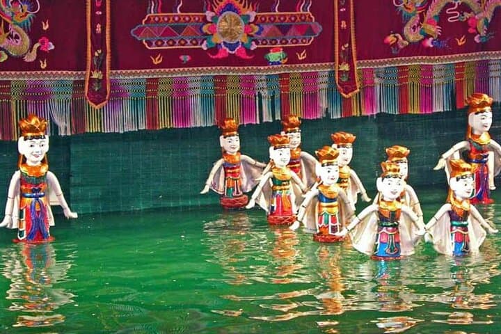 Saigon Cyclo & Water Puppet Show with Saigon River Dinner Cruise photo 6
