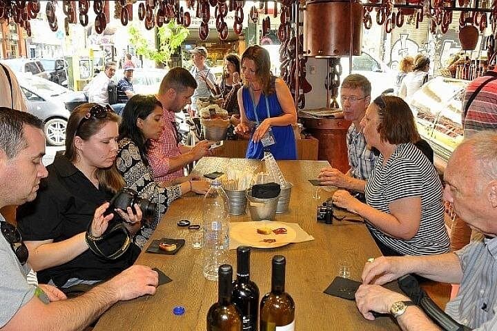 Athens by Night: Walking Tour and Live Greek Music with Dinner photo 6