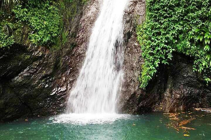 Sail & Hike Grenada: Black Bay Waterfall Adventure from Grand Anse photo 4