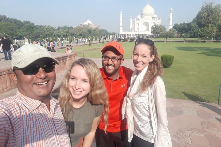 Sunrise at the Taj Mahal: A Practical Guide to a Same-Day Tour from Delhi photo 4