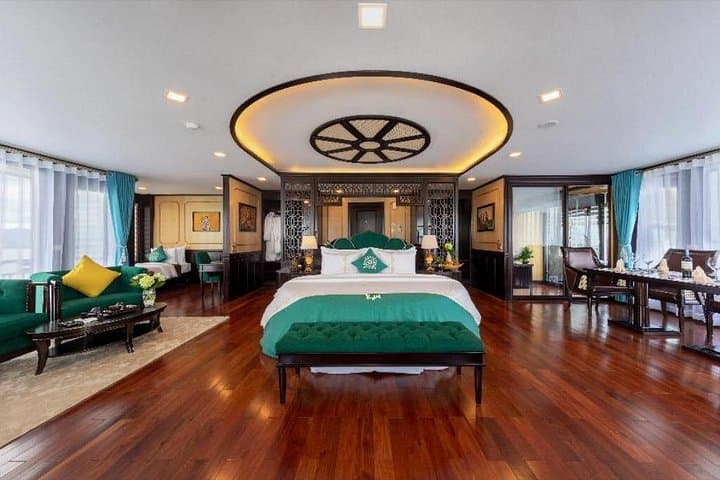 La Regina Legend: 2-Day Halong & Lan Ha Bay Luxury Cruise photo 3