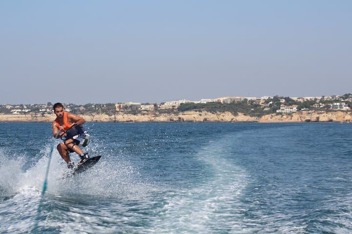 Wakeboarding in Armação de Pêra: Algarve Speedboat Wakeboard Adventure photo 3