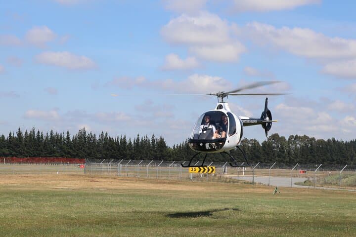 Christchurch Trial Flight: Introductory Helicopter Experience in a Guimbal Cabri G2 photo 4