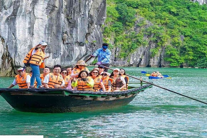 Halong Bay: 2-Day, 1-Night V’Spirit Classic 3-Star Cruise photo 2