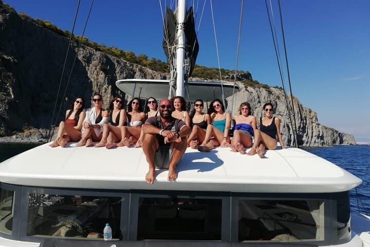 Morning Semi‑Private Catamaran Cruise Along the Athenian Coast with Lunch photo 6