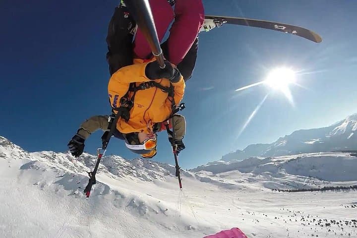 Private Speedriding Tandem in Lauterbrunnen: Tandem Speedflying & Paragliding Adventure photo 2