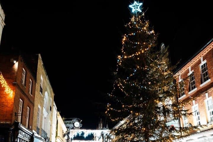 Winchester Christmas Mulled Wine Walk — Lights, Legends & Cathedral Market