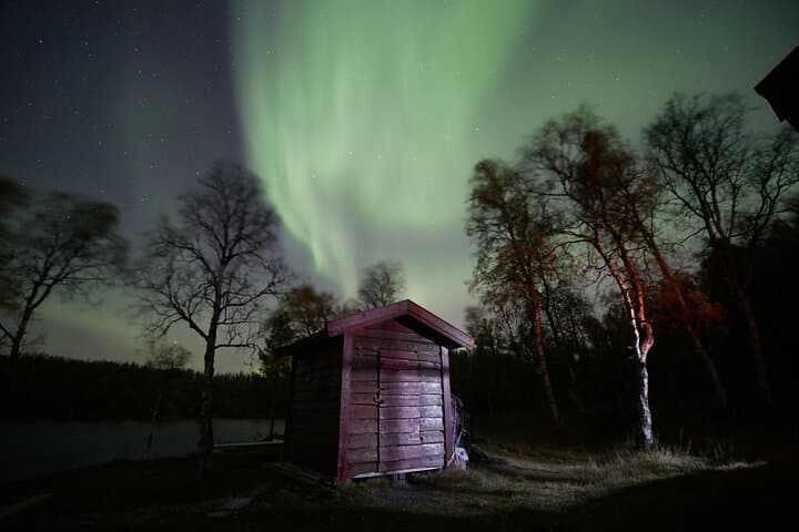 Chase the Northern Lights: Watching the Aurora Dance in Tromsø photo 4