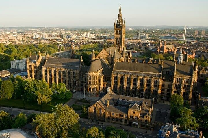 Glasgow West End Private Walking Tour — University, Botanic Gardens & Kelvingrove photo 4