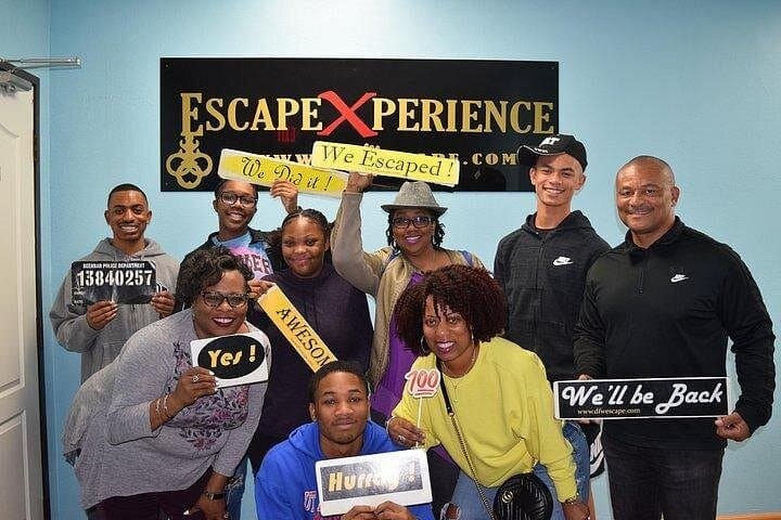 Lock Me If You Can Escape Room in Fort Worth — 60‑Minute Team Puzzle Challenge photo 4