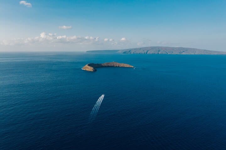 Molokini Crater 2-Hour Snorkel Trip from Kihei photo 3