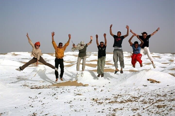 2-Day Bahariya Oasis White Desert 4x4 Safari & Overnight Camp