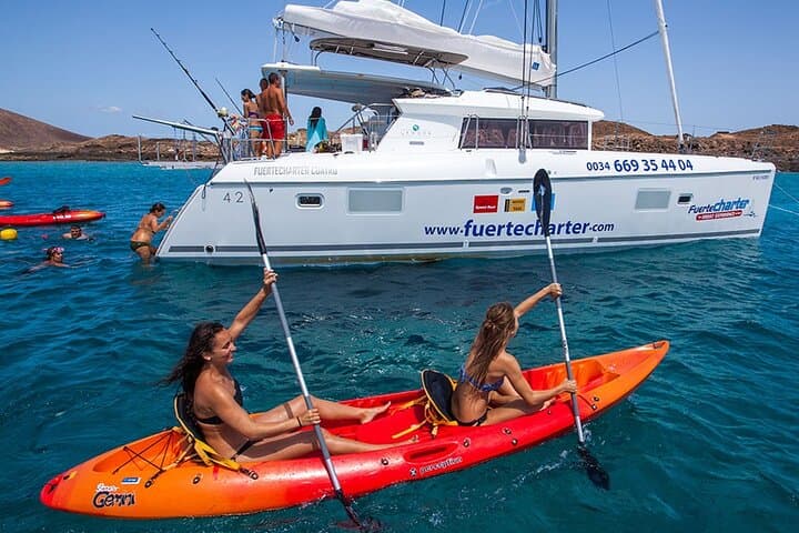 Private Catamaran to Lobos Island — Lagoon 421 Charters from Corralejo photo 3